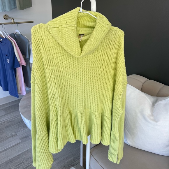 Free People Sweater - Picture 1 of 11